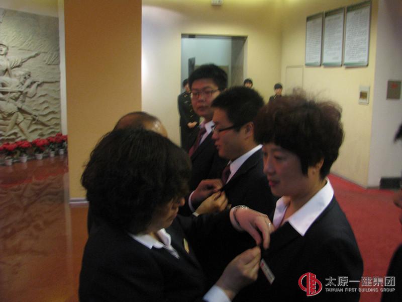 公司舉行新黨員入黨宣誓儀式